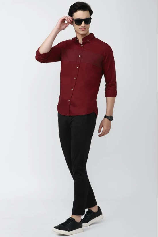 Men Maroon Slim Fit Solid Full Sleeves Casual Shirt