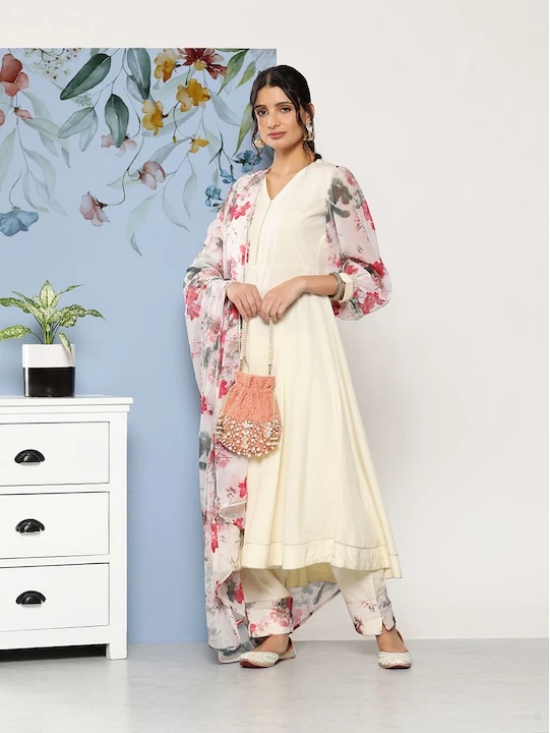 Women Off White Floral Empire Gotta Patti Kurta with Trousers & With Dupatta