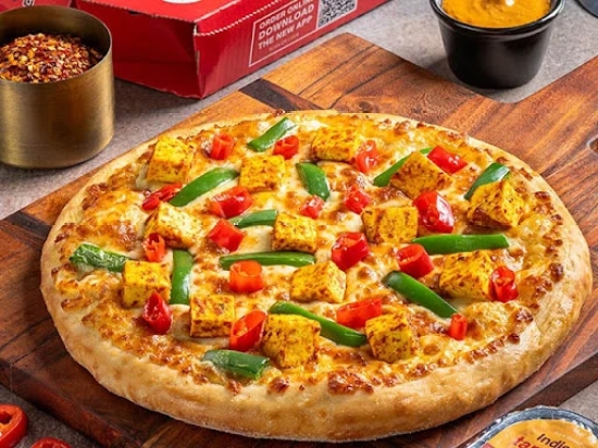 Tandoori Paneer Pizza