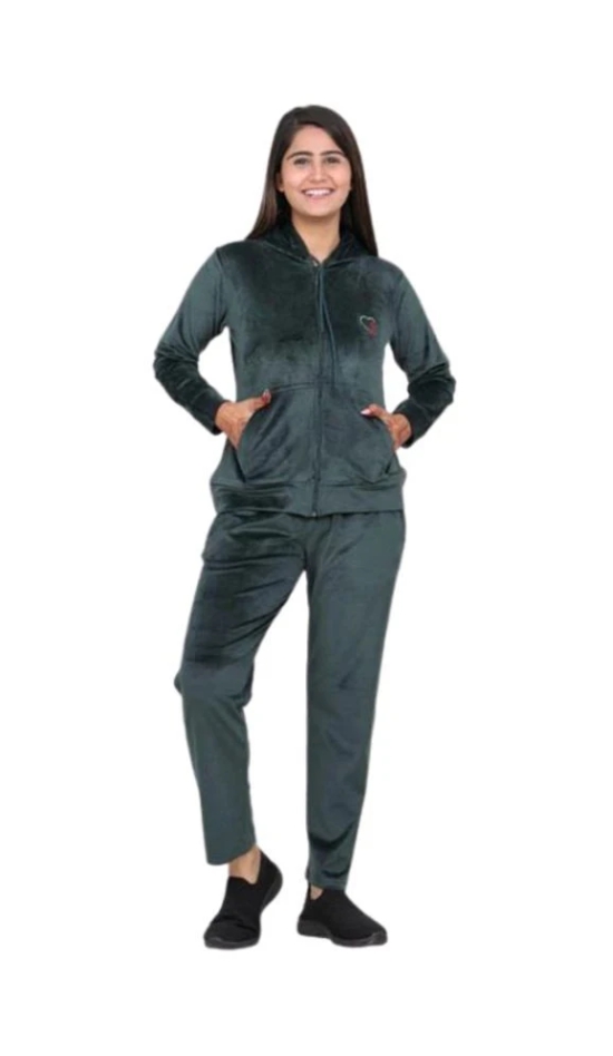 Whyme Fashion Green Nylon Solid Tracksuit - Pack of 1 - None