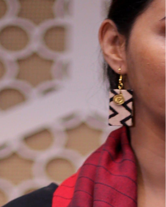 Cream Black Trendy Chyme Earring