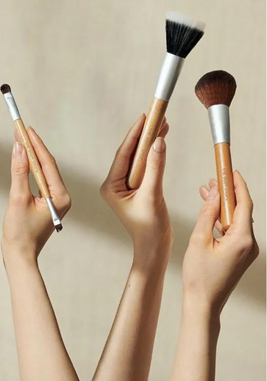 Double Ended Eyeshadow Brush 1 Pc