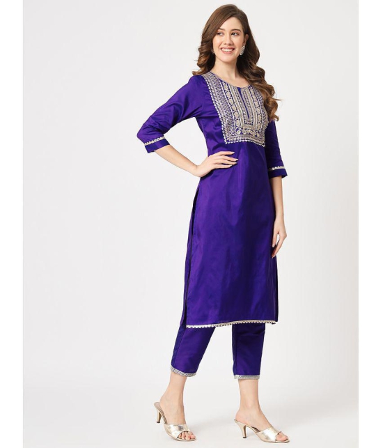 Pannkh Womens Festive Embroidered Kurta With Matching Pants - None