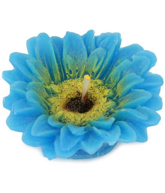 HOMETALES - Blue & White Unscented Flower Shaped Floating Candles (6 Units) - 2 Hours Burn Time