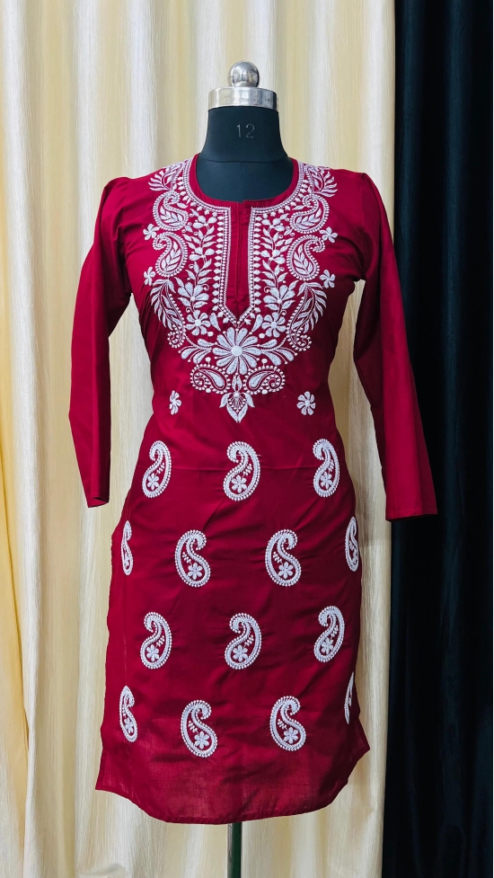 WOMEN KURTI-42 / MAROON / STRAIGHT KURTI