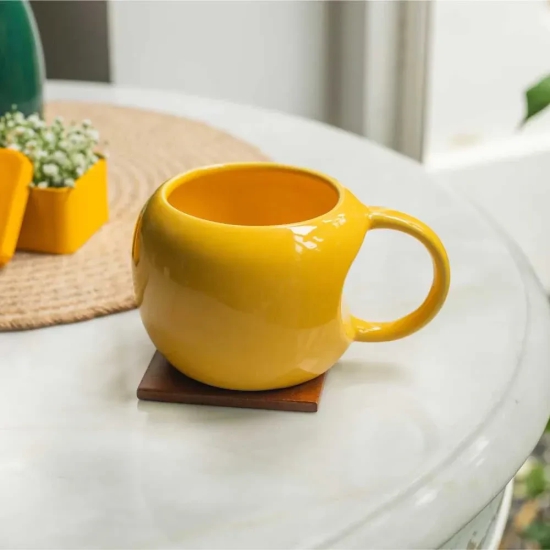 Curved Ceramic Mug Sunny Yellow