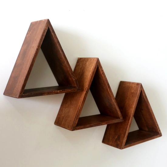 Triangular Wal Shelf (Set of 3)