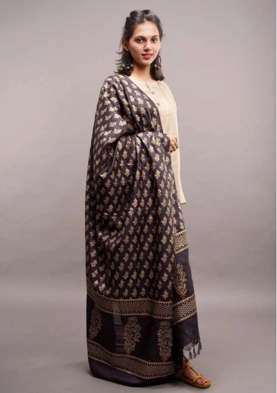 Tisser Kosa (Tussar) Silk Dupatta With Hand BlockPrint