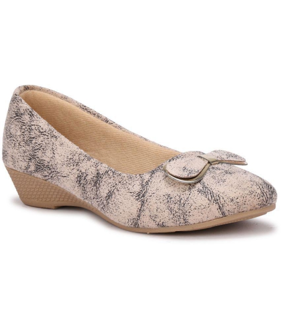 Commander - Beige Women''s Casual Ballerinas - None