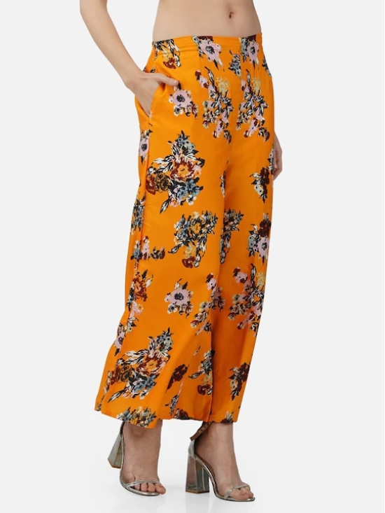 Women Floral Printed Flared Crepe Palazzos