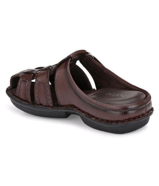 softio Brown Flip Flops - 10