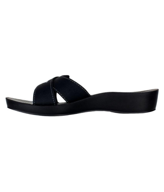 Aerowalk -  Black Women's Flats - None