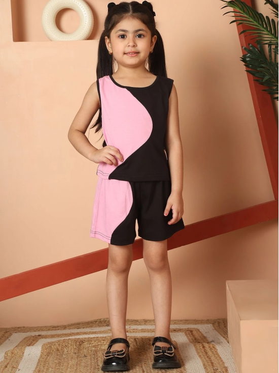 MINI & MING Girls Colourblocked Pure Cotton Top with Shorts