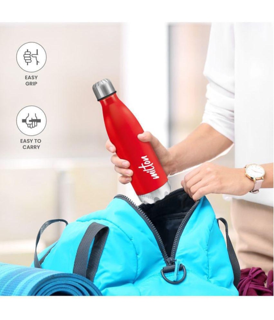 Milton - Red Water Bottle 900 mL ( Set of 1 ) - Red