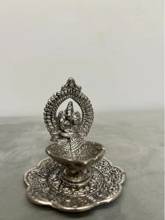 Aarna Creations Hand Crafted Metal Ganesha with Diya| Artistic and Decorative Diya Ganesha Idol in Antique Silver| Desk Idol Diya Ganesha