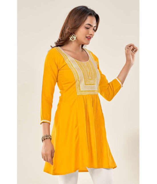 Glomee - Yellow Viscose Womens Tunic ( Pack of 1 ) - None