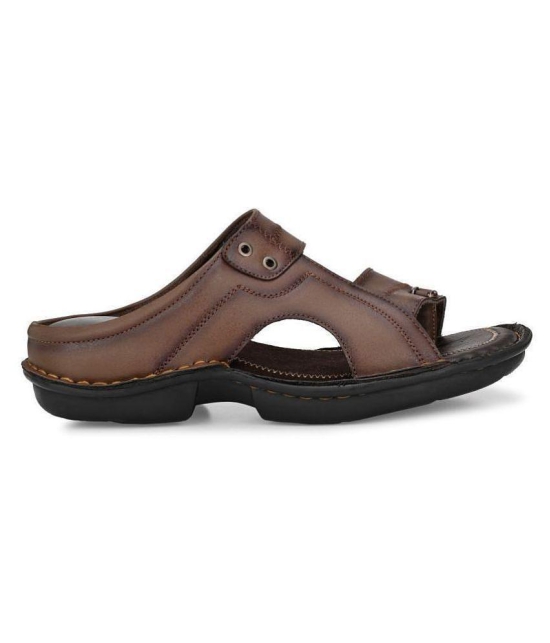 softio Brown Flip Flops - 8