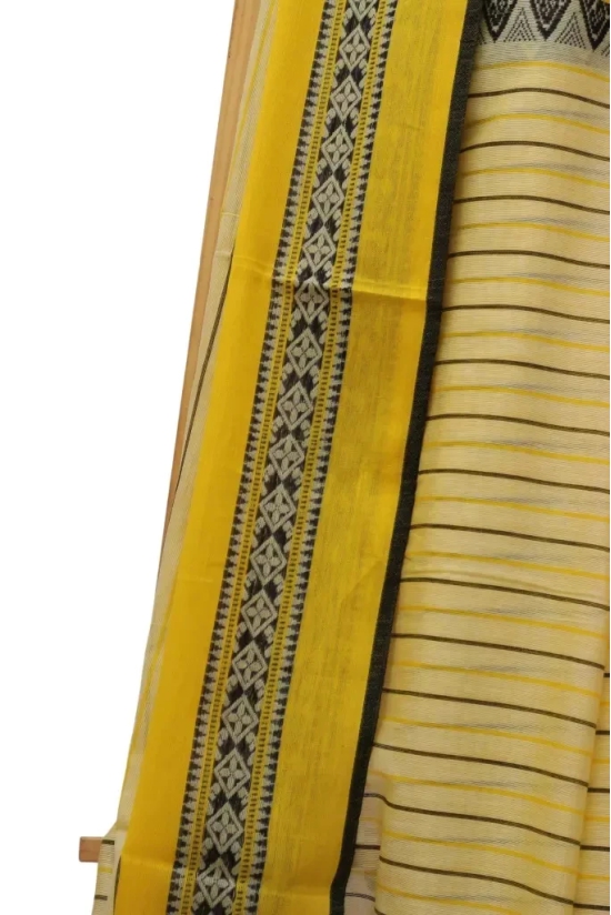 Tisser Dhanekhali tant saree with blouse piece