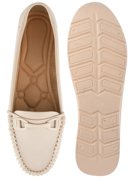 Shoetopia Cream Womens Loafers - None