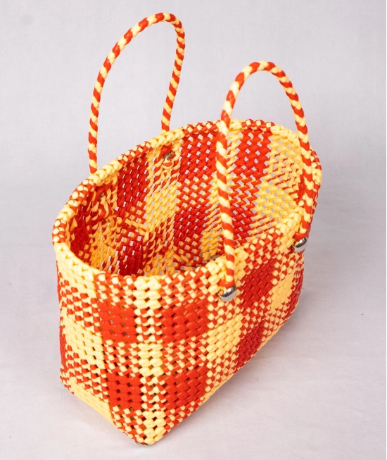 HAND MADE PLASTIC WIRE BAG