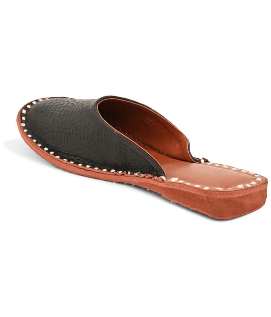 Apratim Black Womens Flats - None