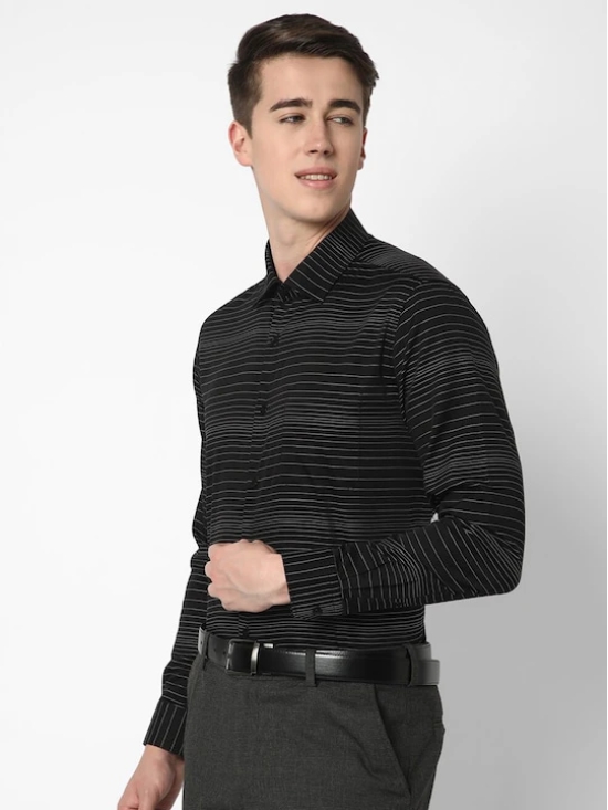 Premium Slim Fit Horizontal Striped Cotton Formal Shirt