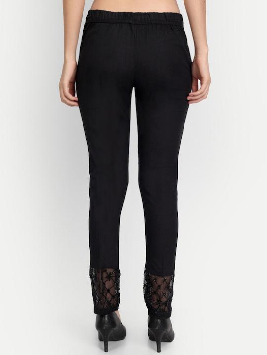 Women Black Stretchable Trouser