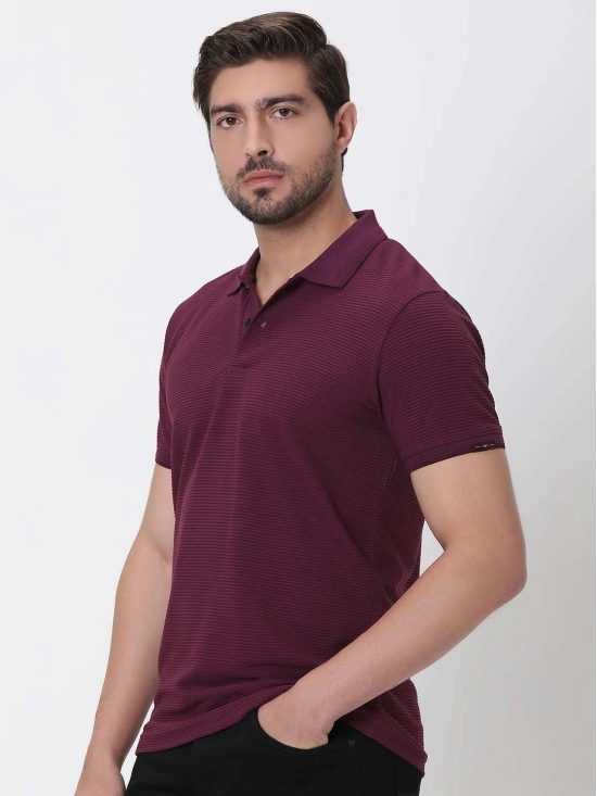 Maroon Textured Plain Slim Fit Polo