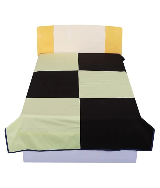 HugsnRugs Single Cotton Bedsheet with 2 Pillow Covers