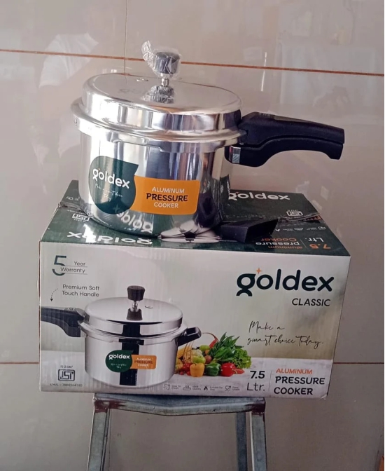 Aluminium Unique Goldex Pressure Cookers With Outer Lid (7.5 Litres)