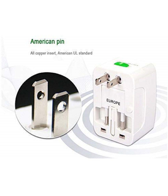 EIGHTEEN ENTERPRISE Universal Travel Adapter - White