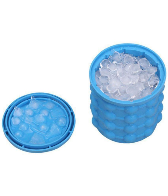 Futaba Space Saver Silicone Bucket Ice Cube Maker - Blue