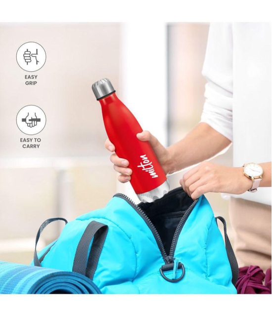 Milton - Red Water Bottle 700 mL ( Set of 1 ) - Red