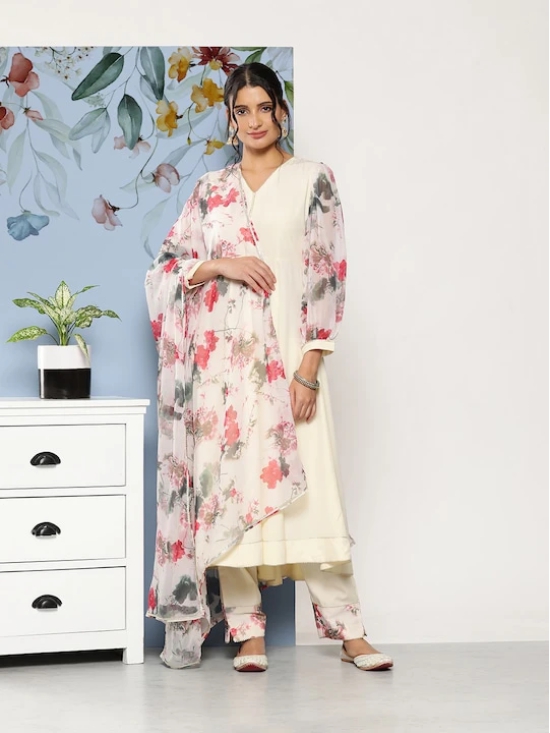 Women Off White Floral Empire Gotta Patti Kurta with Trousers & With Dupatta