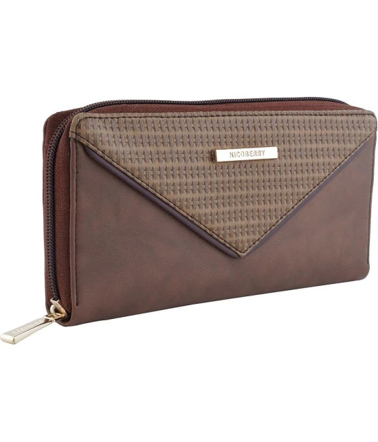 Nicoberry - Brown Faux Leather Handheld - Brown