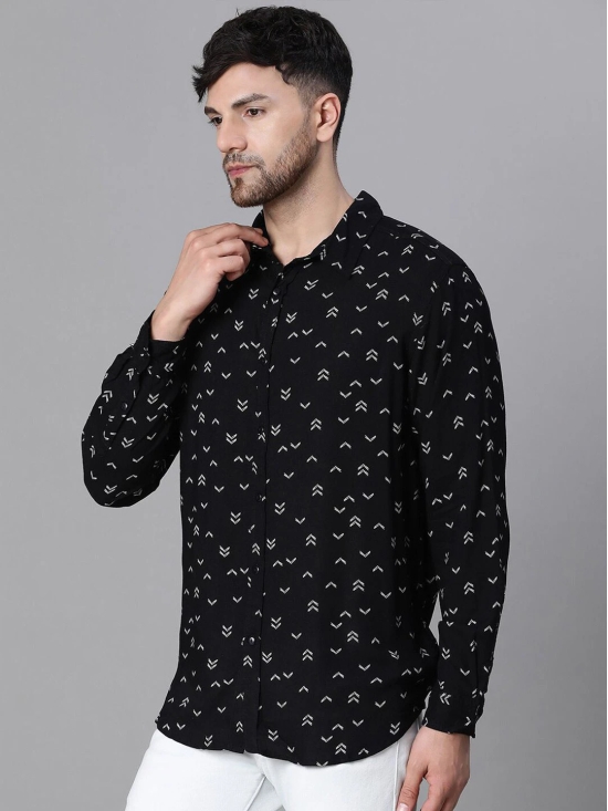 Oxolloxo Relaxed Geometric Printed Casual Shirt