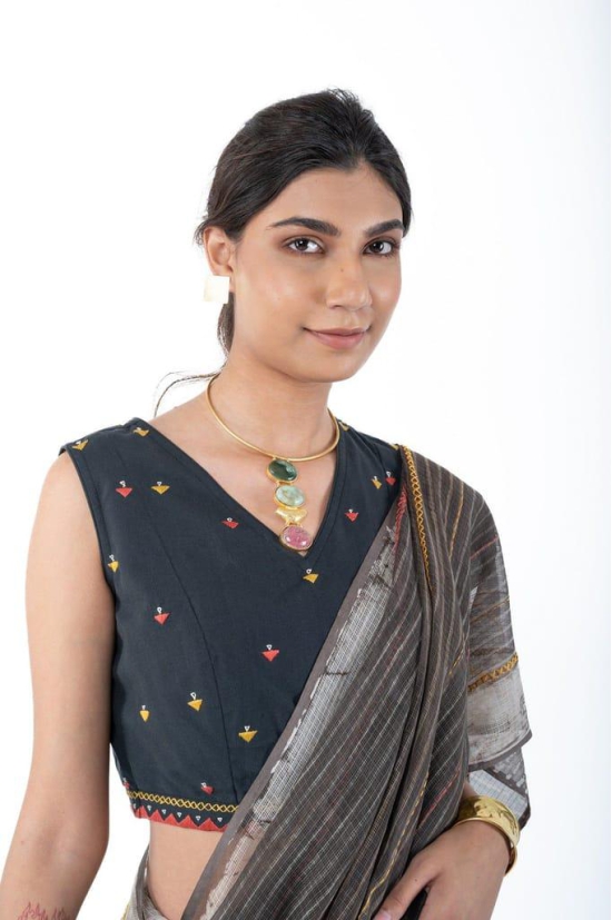 Shifrah Soof Embroidered Black Sleeveless Blouse