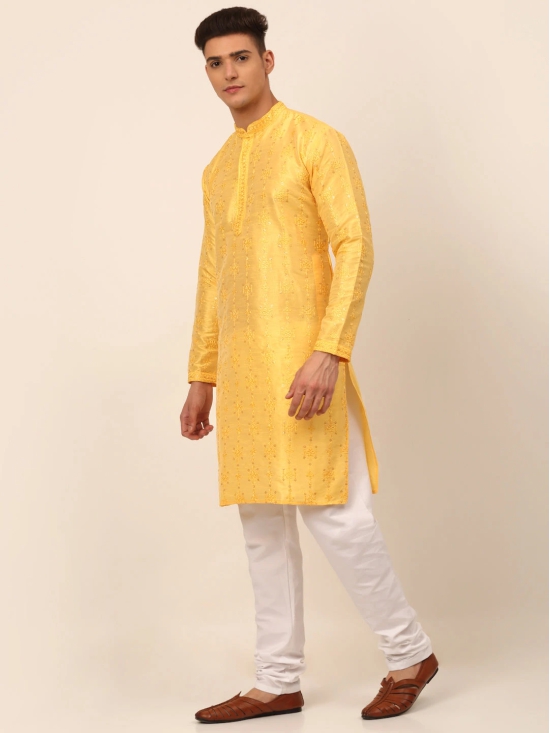 Men's Silk Blend Collar Embroidered Kurta Pyjama Set-XL / Yellow