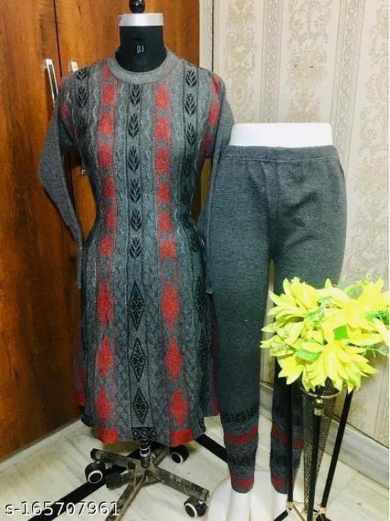 Aagam Fabulous Woollen-Grey  Black / Free Size Up To XL