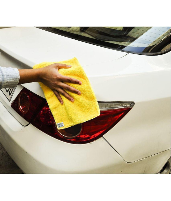 SOFTSPUN Microfiber Small Wipes 20x30 Cms, 15 Piece Towel Set, 380 GSM Yellow Multi-Purpose Super Soft Absorbent Cleaning Towels, Cleans & Polishes Everything in Your Home, Kitchen & Office.