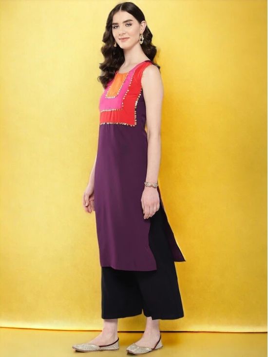 Round Neck Sleeveless Sequinned Crepe A-Line Kurta