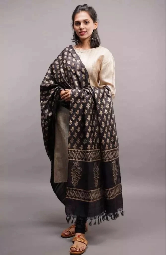 Tisser Kosa (Tussar) Silk Dupatta With Hand BlockPrint