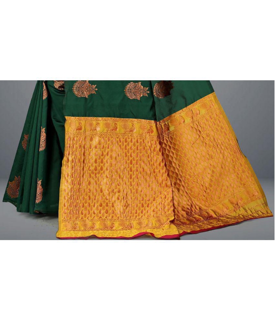 Om Shantam Sarees - Green Jacquard Saree With Blouse Piece ( Pack of 1 ) - Green