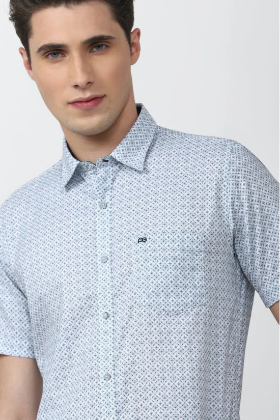 Men Blue Slim Fit Print Half Sleeves Casual Shirt