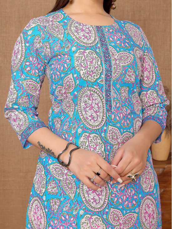 Rangita Women Cotton Blue Printed Knee Length Straight Kurti - None