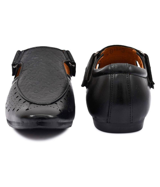 Shoevik Black Synthetic Leather Sandals - None