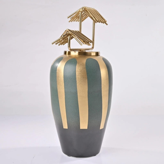 BEAUTIFUL JAR WITH GOLD TRIM-Round