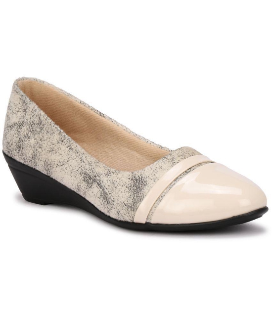 Ishransh - Beige Women''s Casual Ballerinas - None