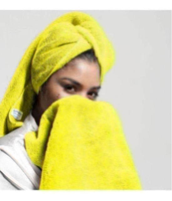 SOFTSPUN - Microfibre Yellow Solid Bath Towel ( 70x140 ) cm 375 -GSM ( Pack of 1 ) - Yellow