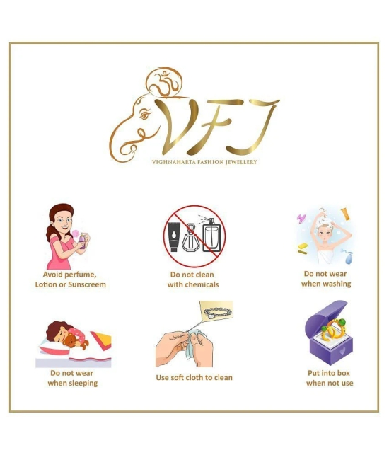 Vighnaharta cz alloy Gold plated Valentine collection Initial  P  Letter with heart ring alphabet collection for women and Girls - None